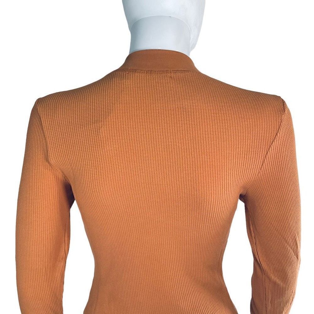 Daydreamer Women Medium Long Sleeve Cotton Knit Turtleneck Top - Picture 4 of 7